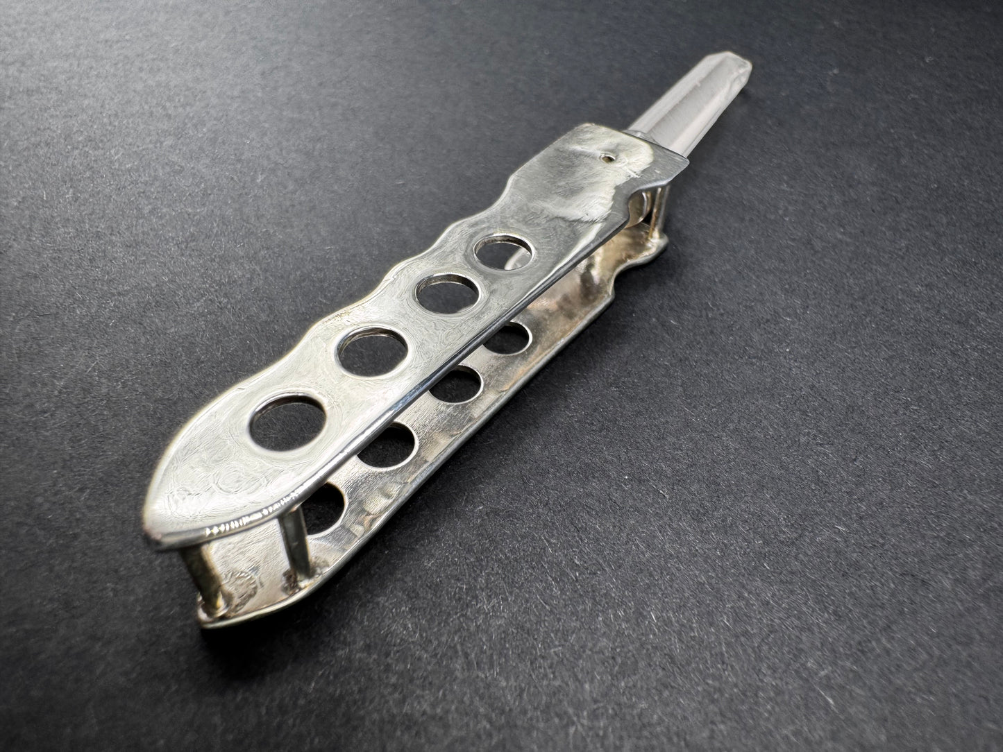 Light Crystal Switchblade