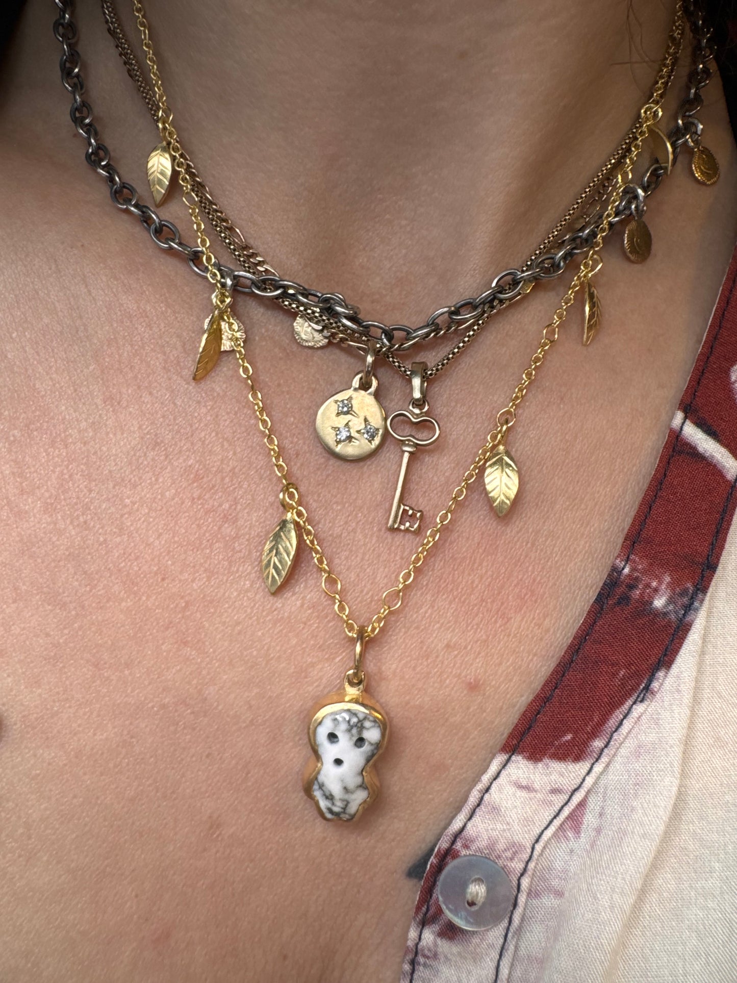 Kodama Leaf Necklace 1/2