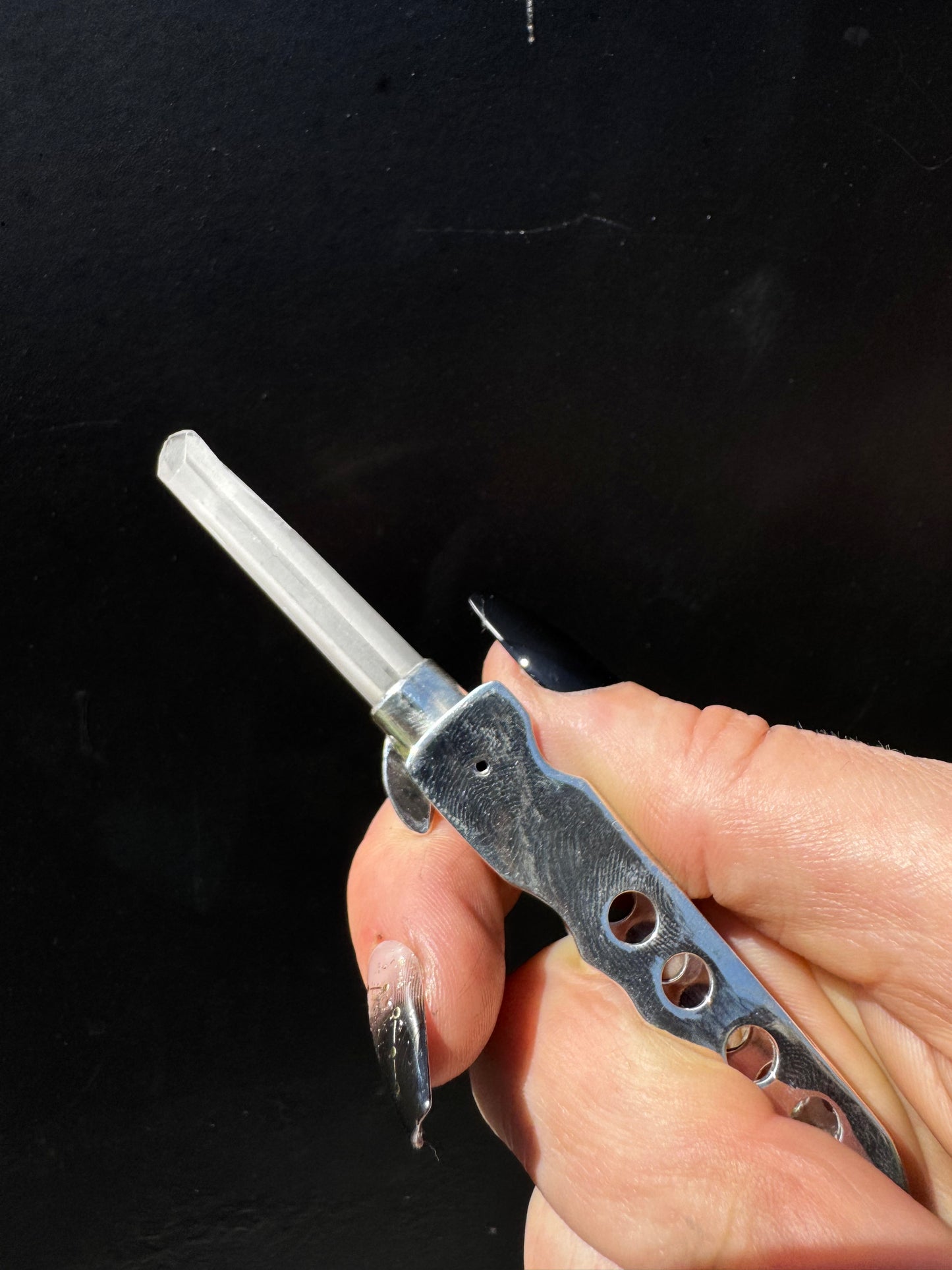 Light Crystal Switchblade