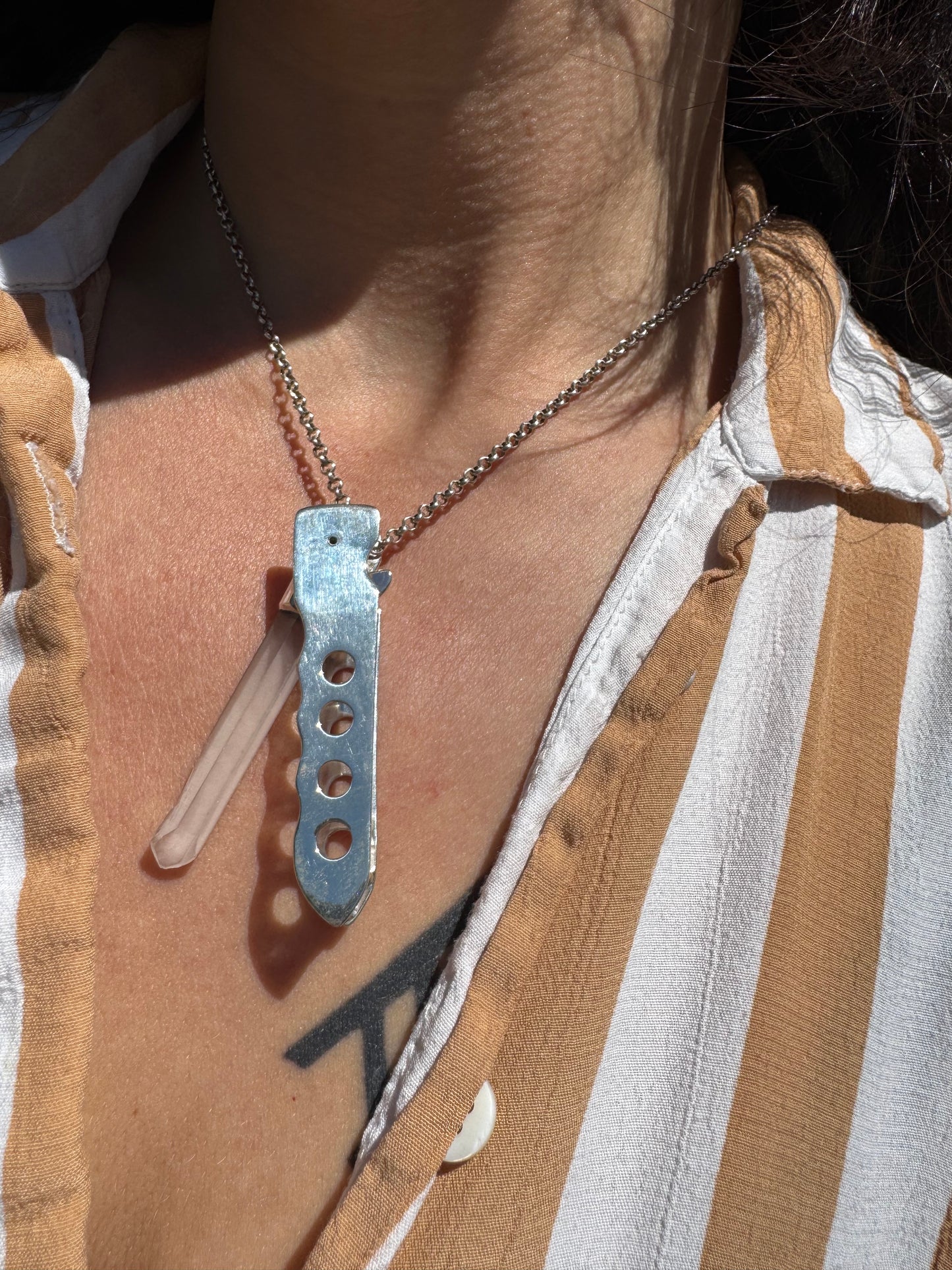 Light Crystal Switchblade
