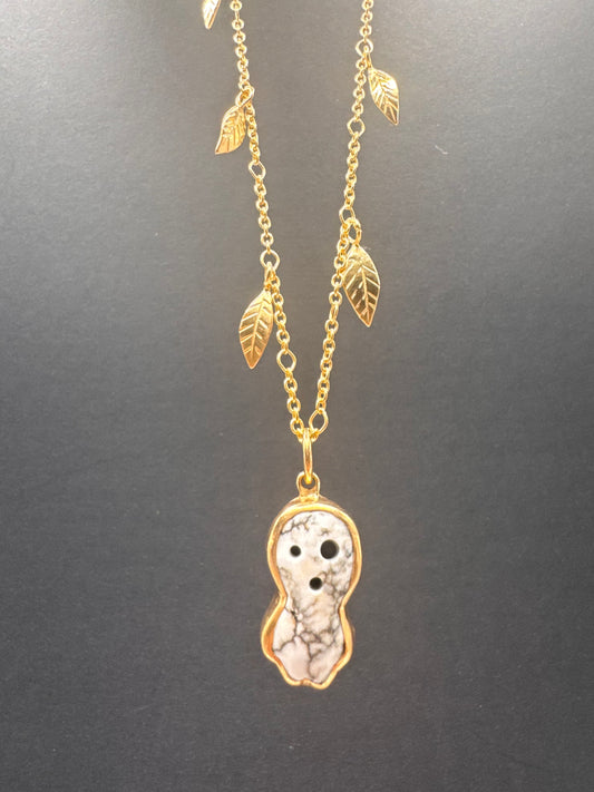 Kodama Leaf Necklace 2/2