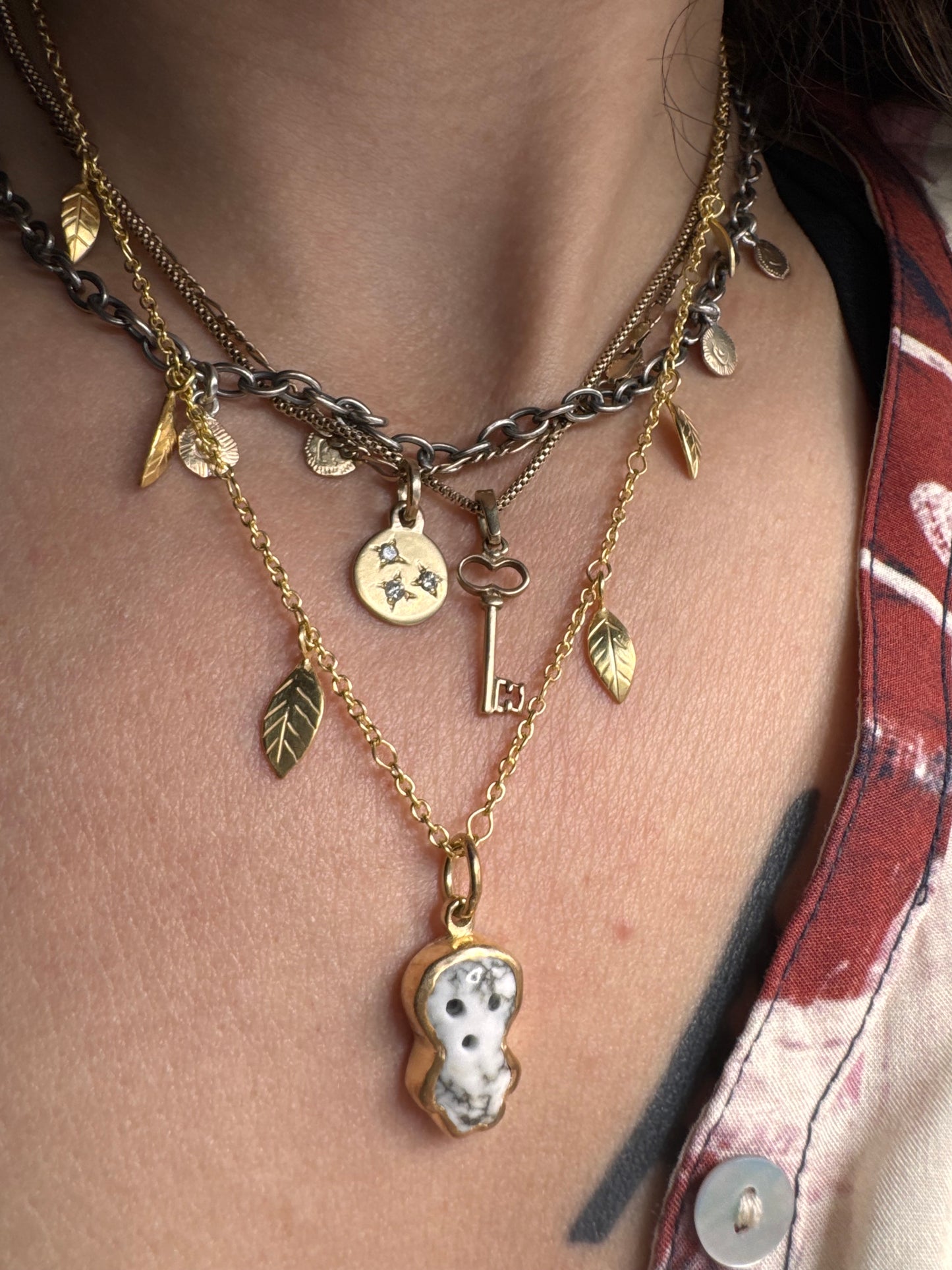 Kodama Leaf Necklace 1/2