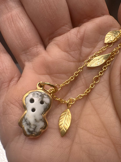 Kodama Leaf Necklace 1/2