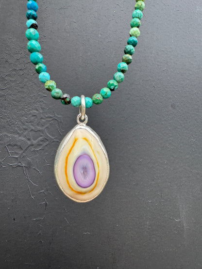 Cowrie Shell Vag Eye