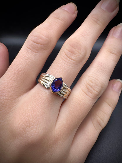 Queen of the Twilight