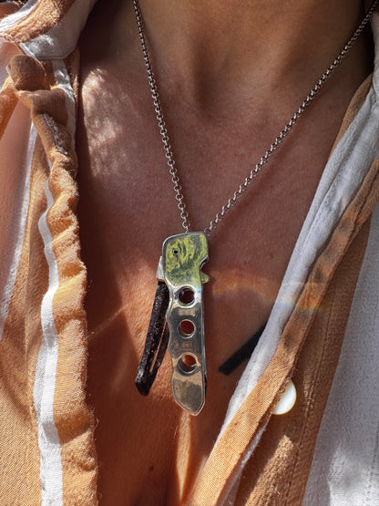 Dark Crystal Switchblade