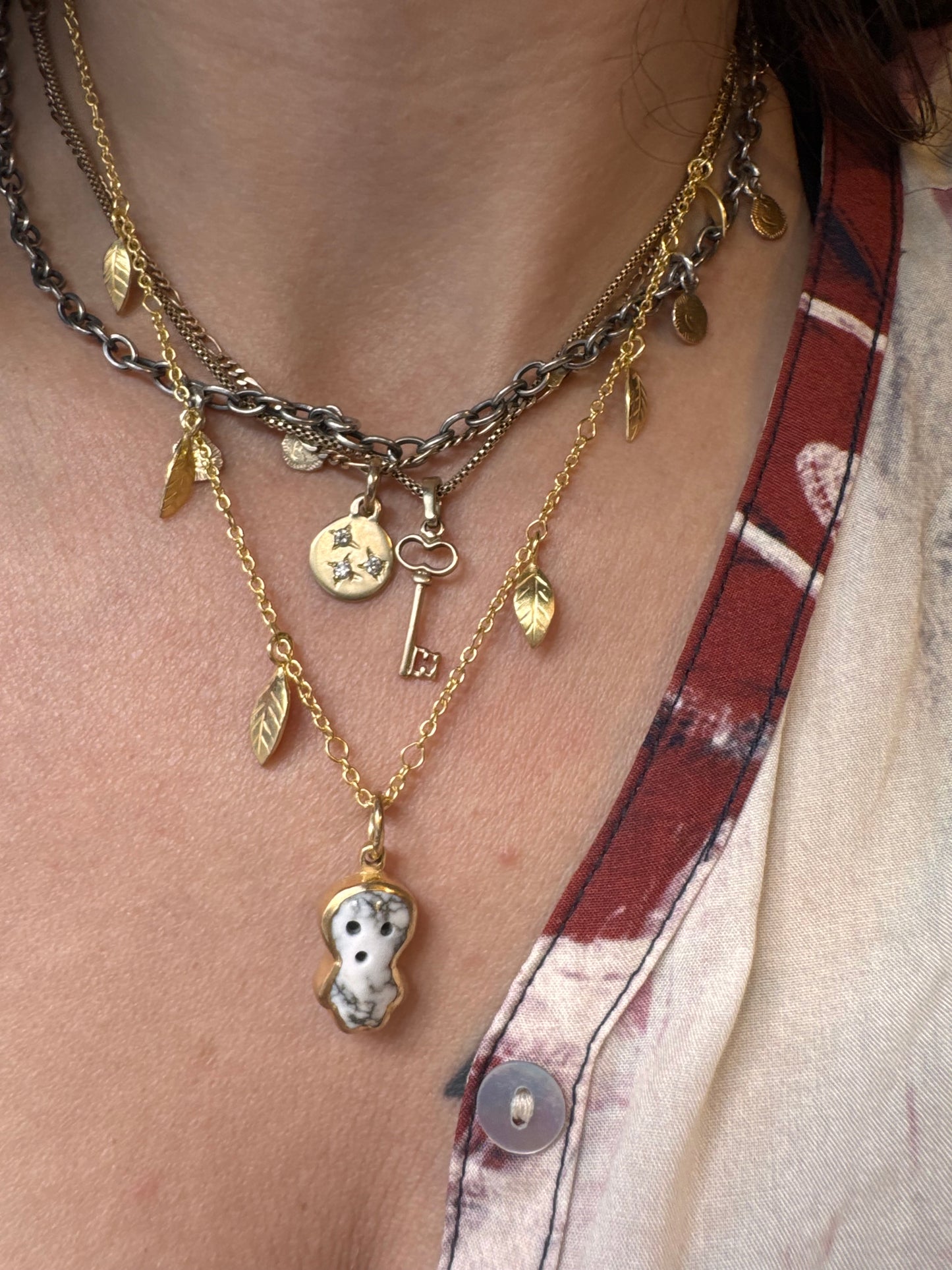 Kodama Leaf Necklace 1/2