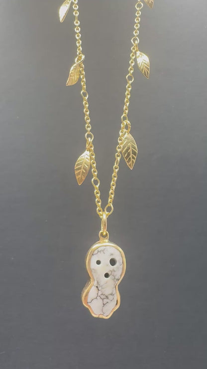 Kodama Leaf Necklace 2/2