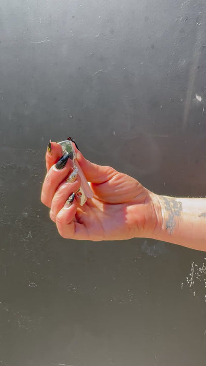 Light Crystal Switchblade