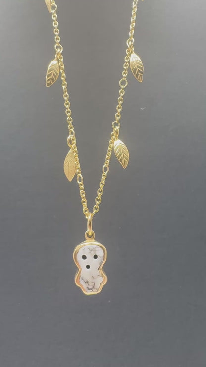 Kodama Leaf Necklace 1/2